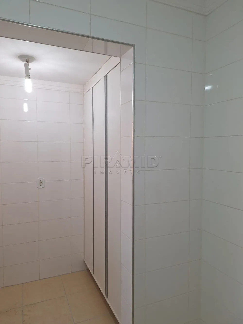 Alugar Apartamento / Padr&atilde;o em Ribeir&atilde;o Preto R$ 2.000,00 - Foto 14