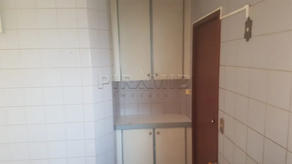 Alugar Apartamento / Padr&atilde;o em Ribeir&atilde;o Preto R$ 1.800,00 - Foto 4