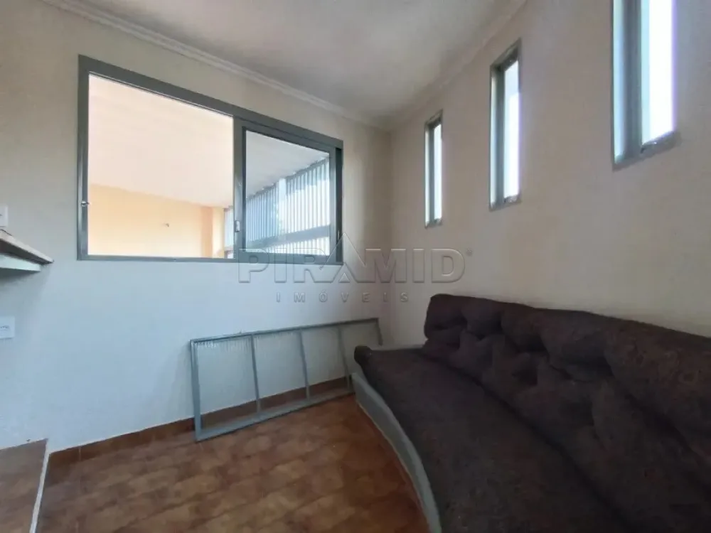 Alugar Casa / Padr&atilde;o em Ribeir&atilde;o Preto R$ 1.900,00 - Foto 4
