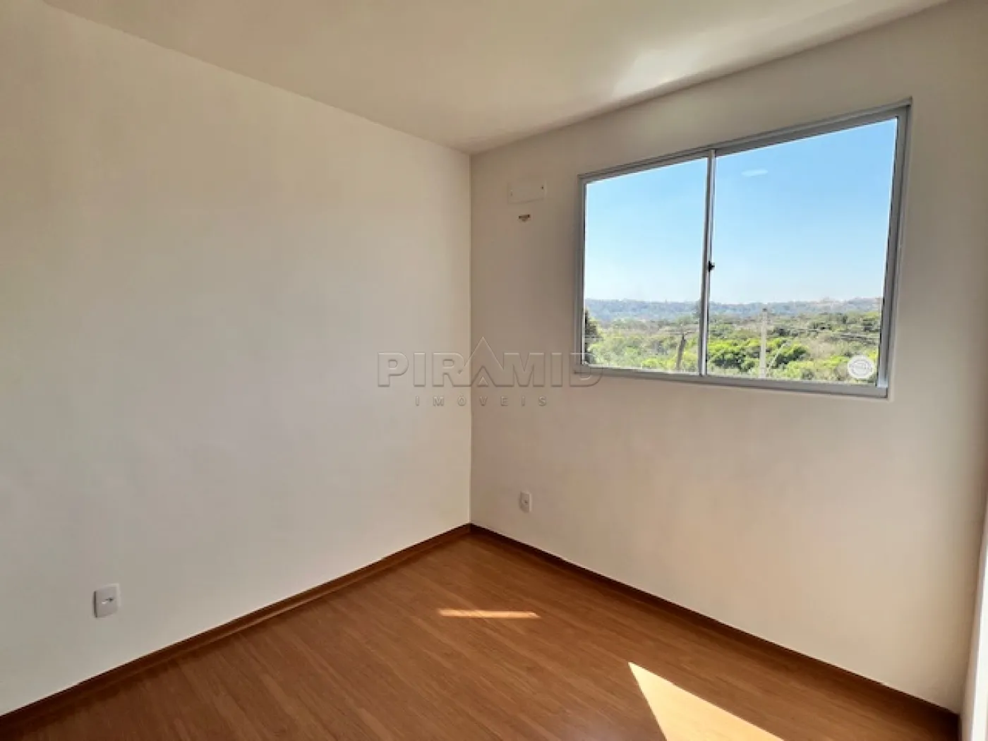 Alugar Apartamento / Padrão em Ribeirão Preto R$ 1.650,00 - Foto 7