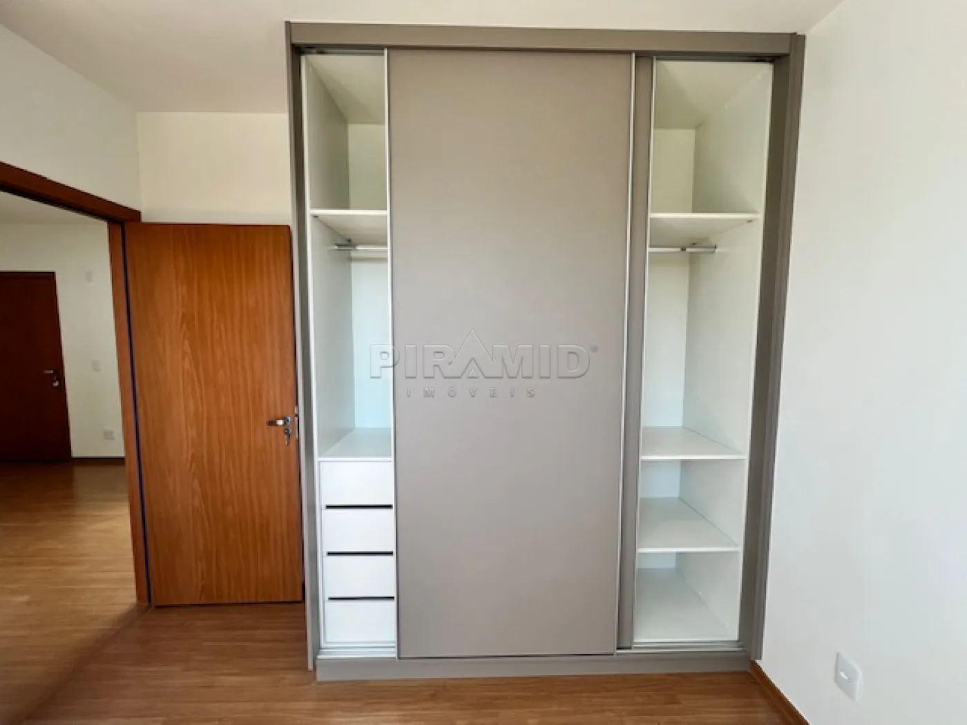 Alugar Apartamento / Padrão em Ribeirão Preto R$ 1.650,00 - Foto 8