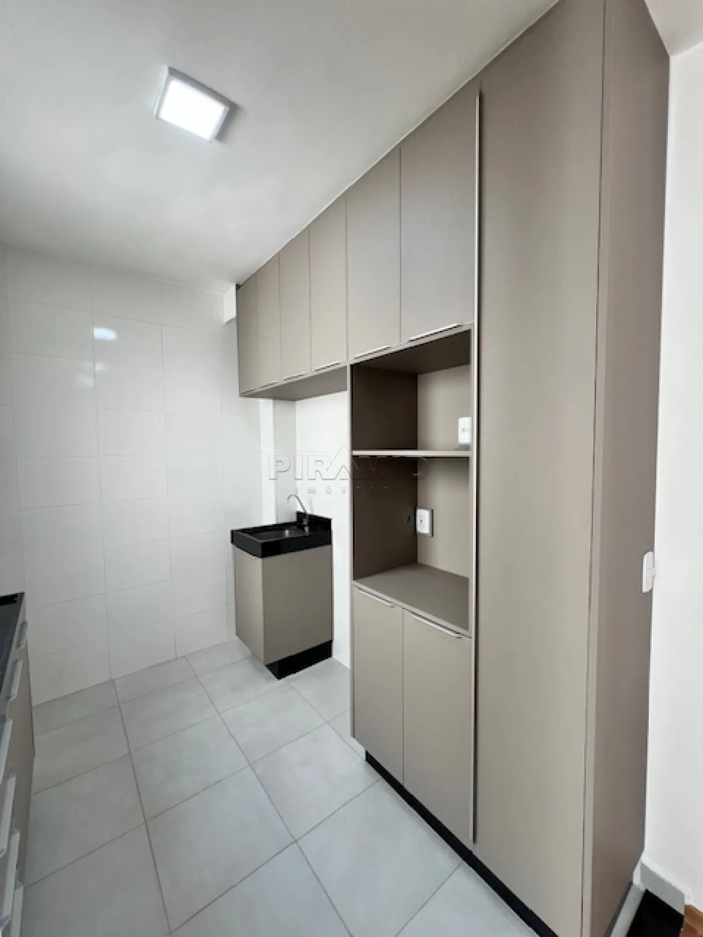 Alugar Apartamento / Padrão em Ribeirão Preto R$ 1.650,00 - Foto 10