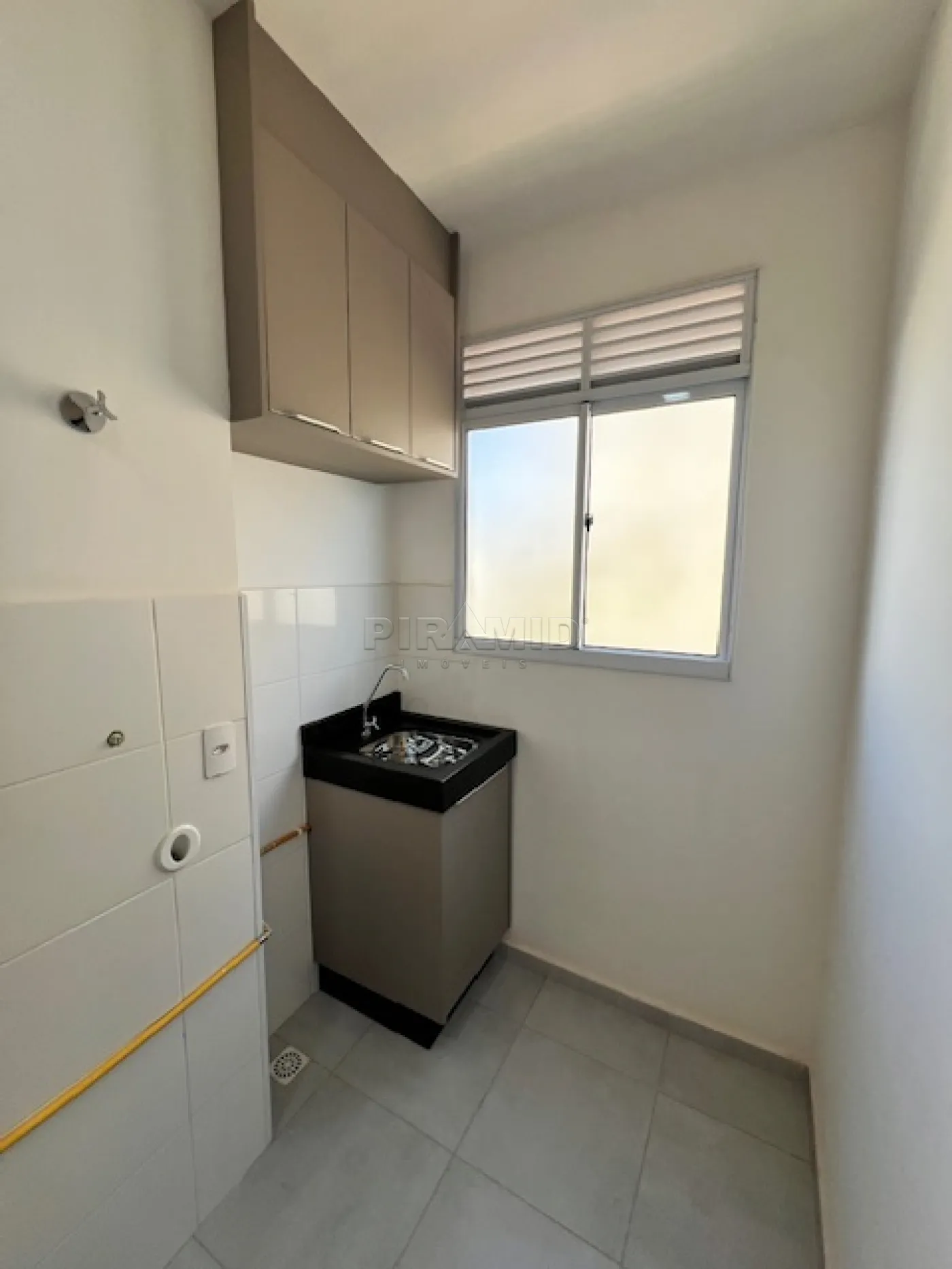 Alugar Apartamento / Padrão em Ribeirão Preto R$ 1.650,00 - Foto 11