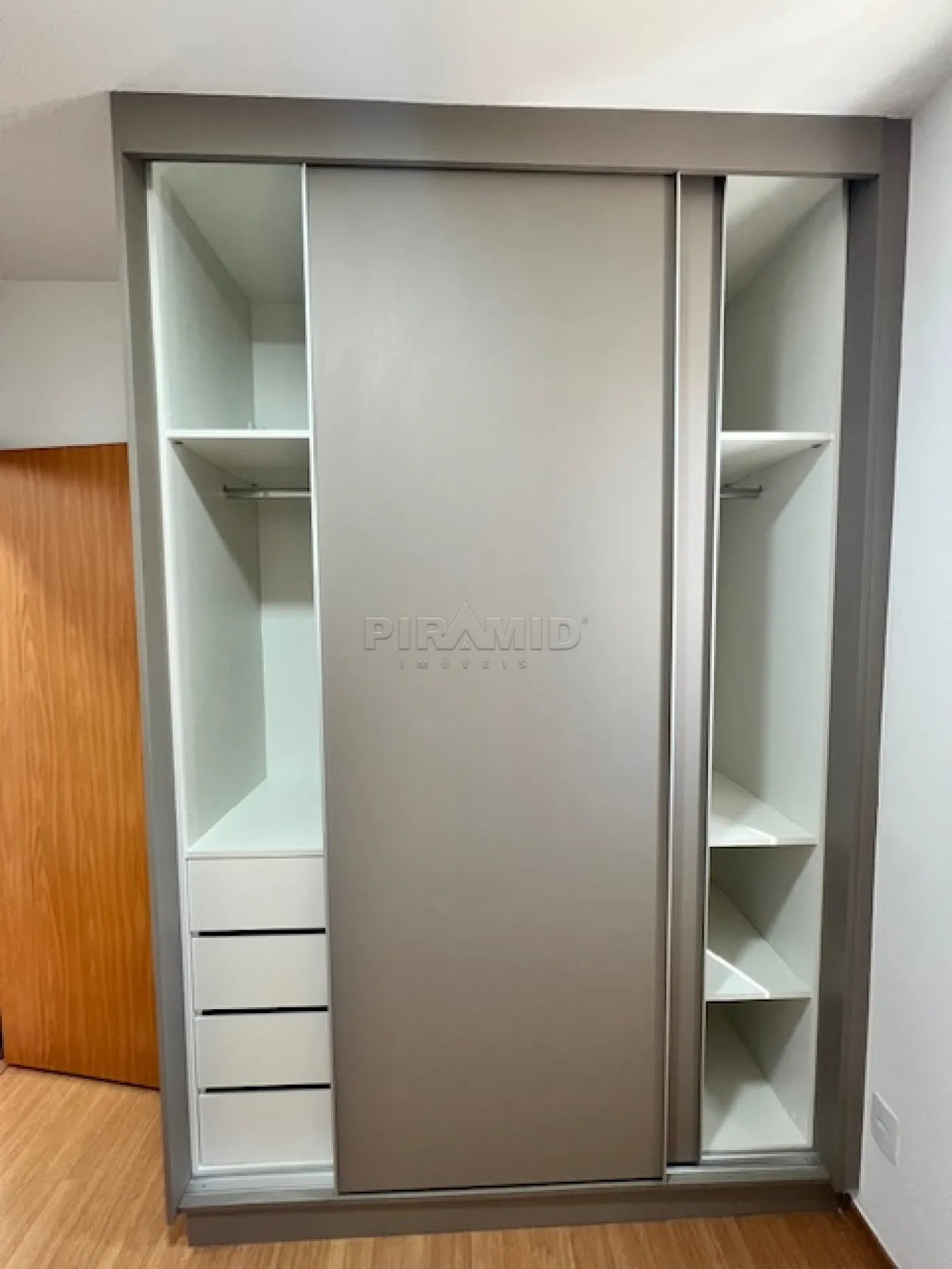 Alugar Apartamento / Padrão em Ribeirão Preto R$ 1.650,00 - Foto 5
