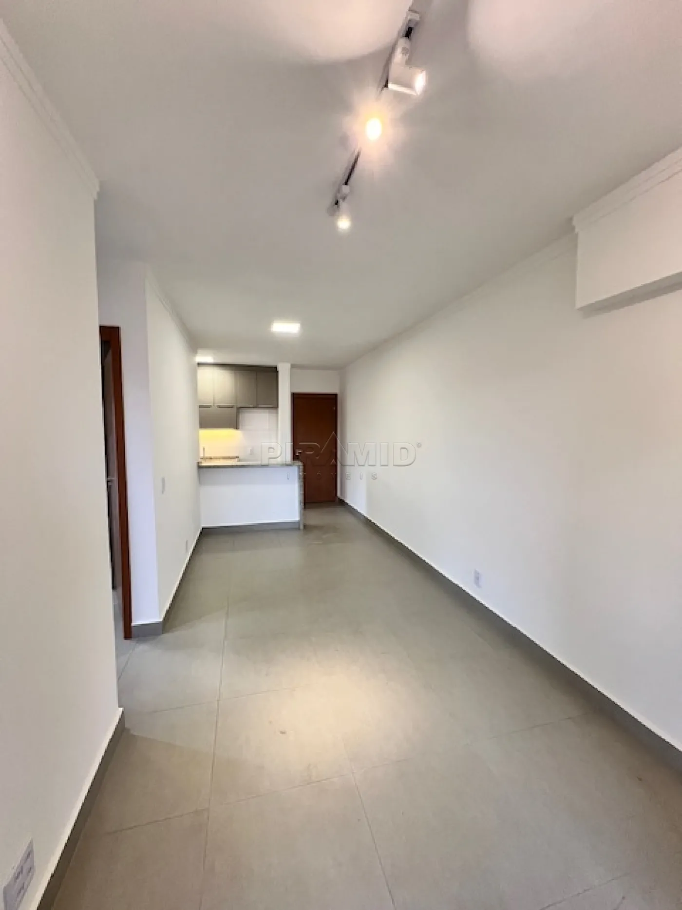Alugar Apartamento / Padrão em Ribeirão Preto R$ 2.500,00 - Foto 6