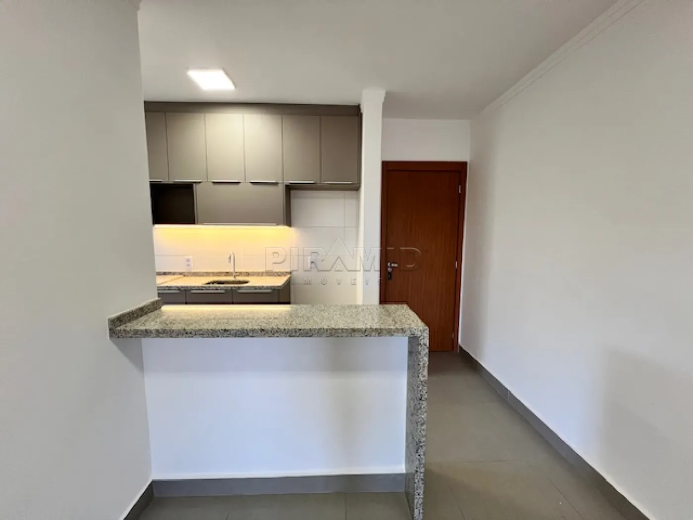 Alugar Apartamento / Padrão em Ribeirão Preto R$ 2.500,00 - Foto 13