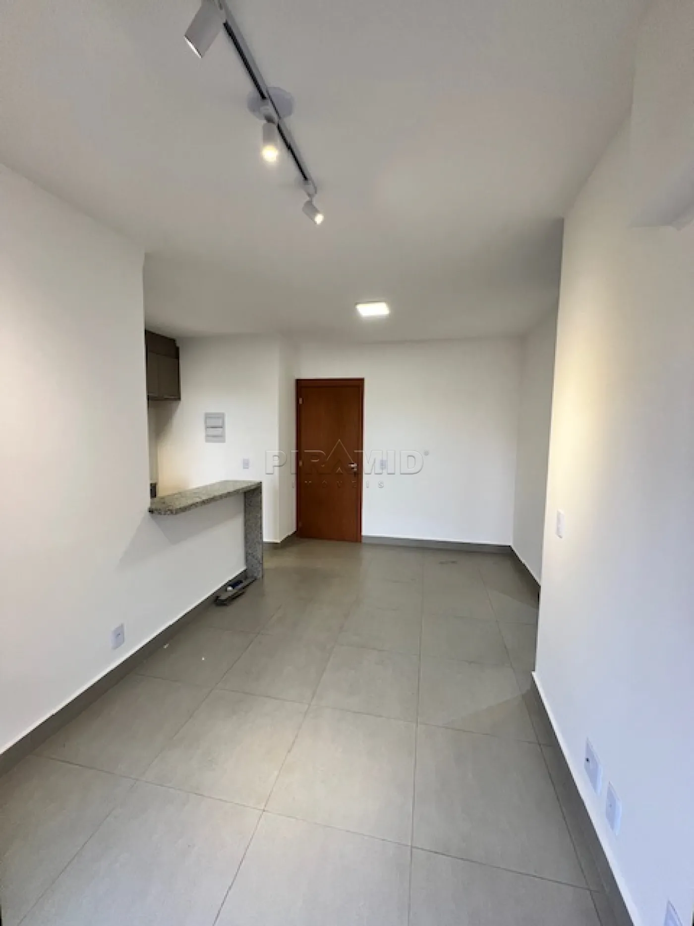 Alugar Apartamento / Padrão em Ribeirão Preto R$ 2.300,00 - Foto 7