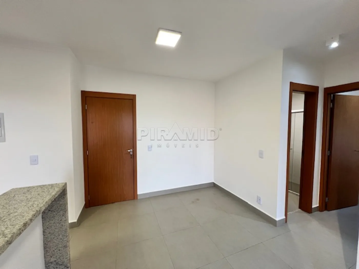Alugar Apartamento / Padrão em Ribeirão Preto R$ 2.300,00 - Foto 8