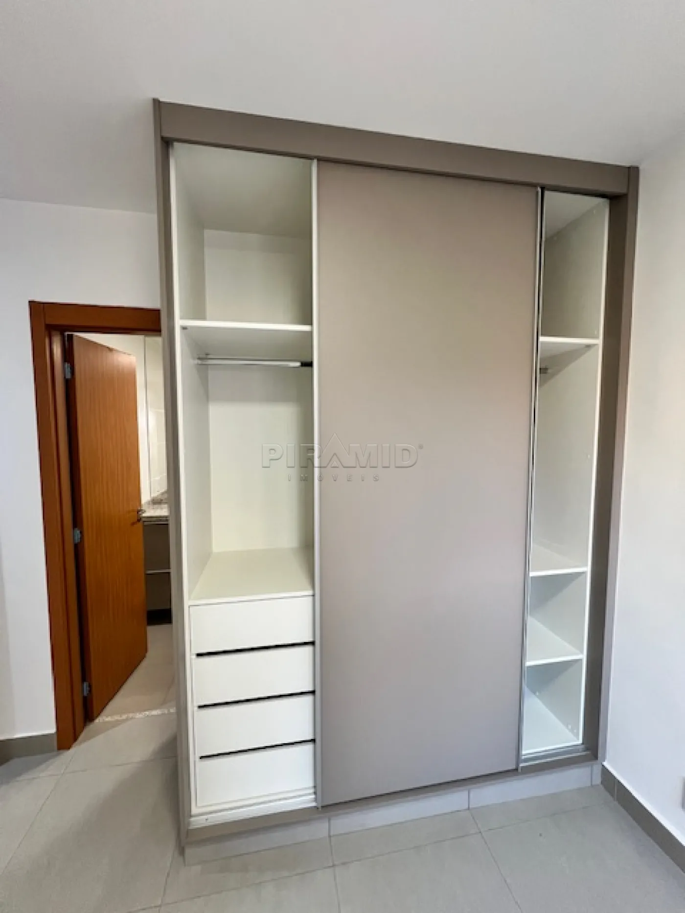 Alugar Apartamento / Padrão em Ribeirão Preto R$ 2.300,00 - Foto 13