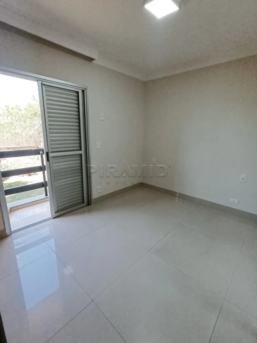 Alugar Apartamento / Padr&atilde;o em Ribeir&atilde;o Preto R$ 1.900,00 - Foto 11