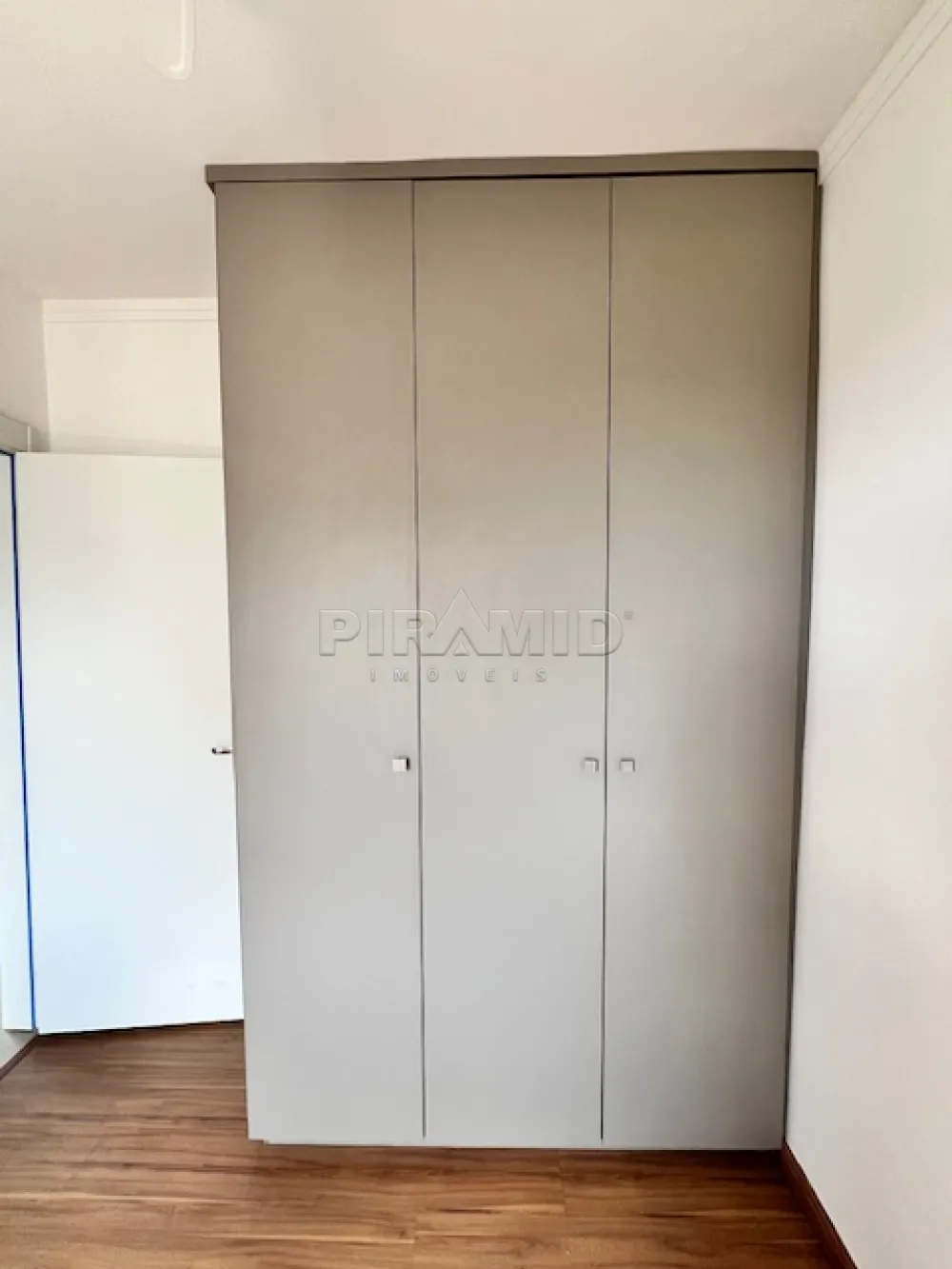 Alugar Apartamento / Padr&atilde;o em Ribeir&atilde;o Preto R$ 1.600,00 - Foto 5