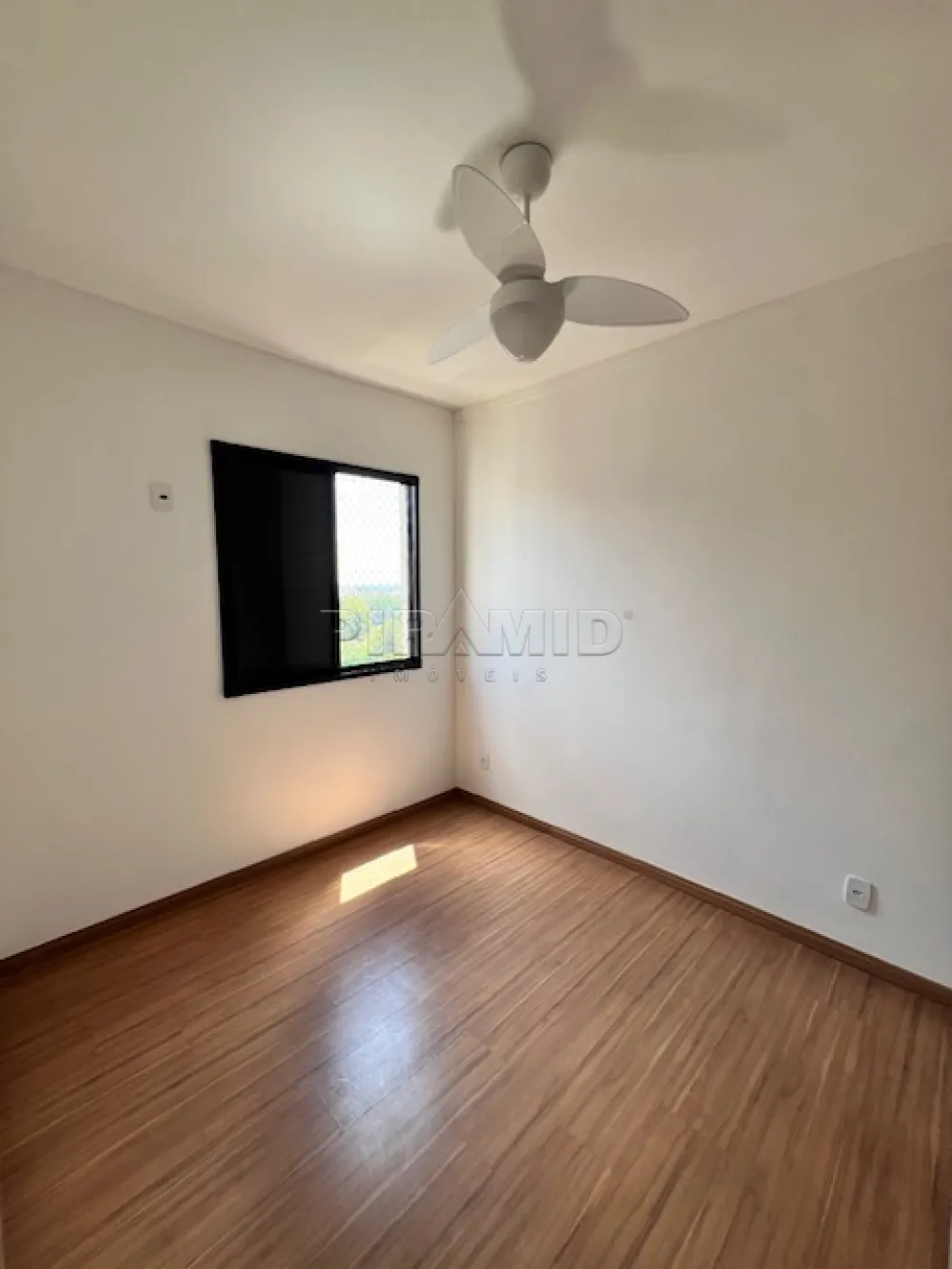 Alugar Apartamento / Padr&atilde;o em Ribeir&atilde;o Preto R$ 1.600,00 - Foto 7