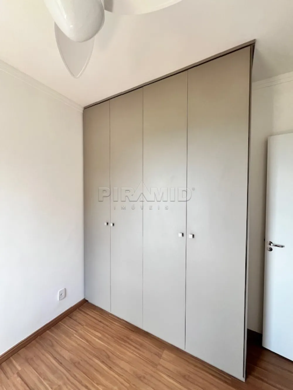 Alugar Apartamento / Padr&atilde;o em Ribeir&atilde;o Preto R$ 1.600,00 - Foto 8