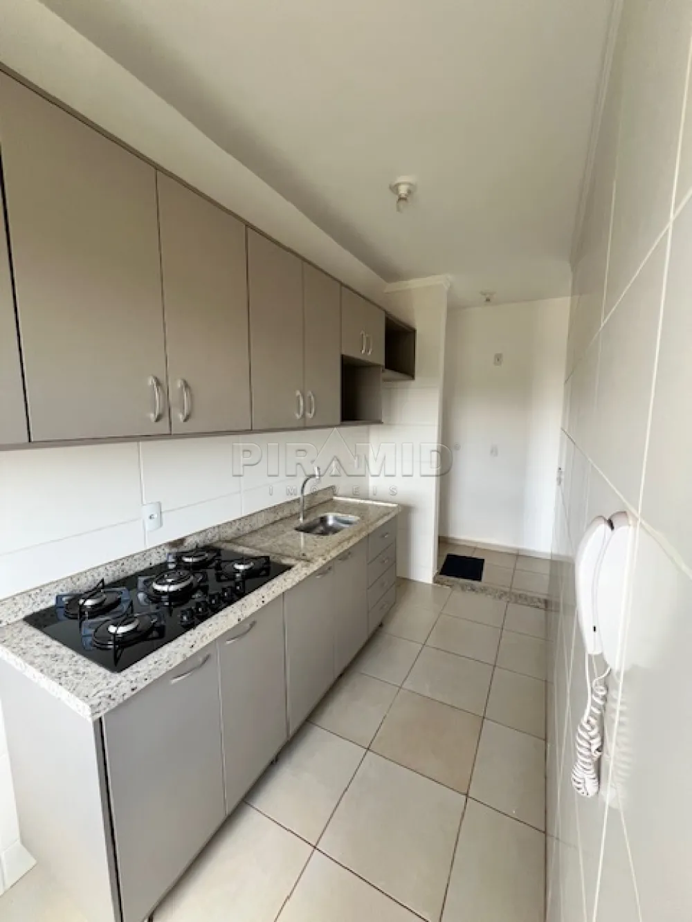 Alugar Apartamento / Padr&atilde;o em Ribeir&atilde;o Preto R$ 1.600,00 - Foto 10