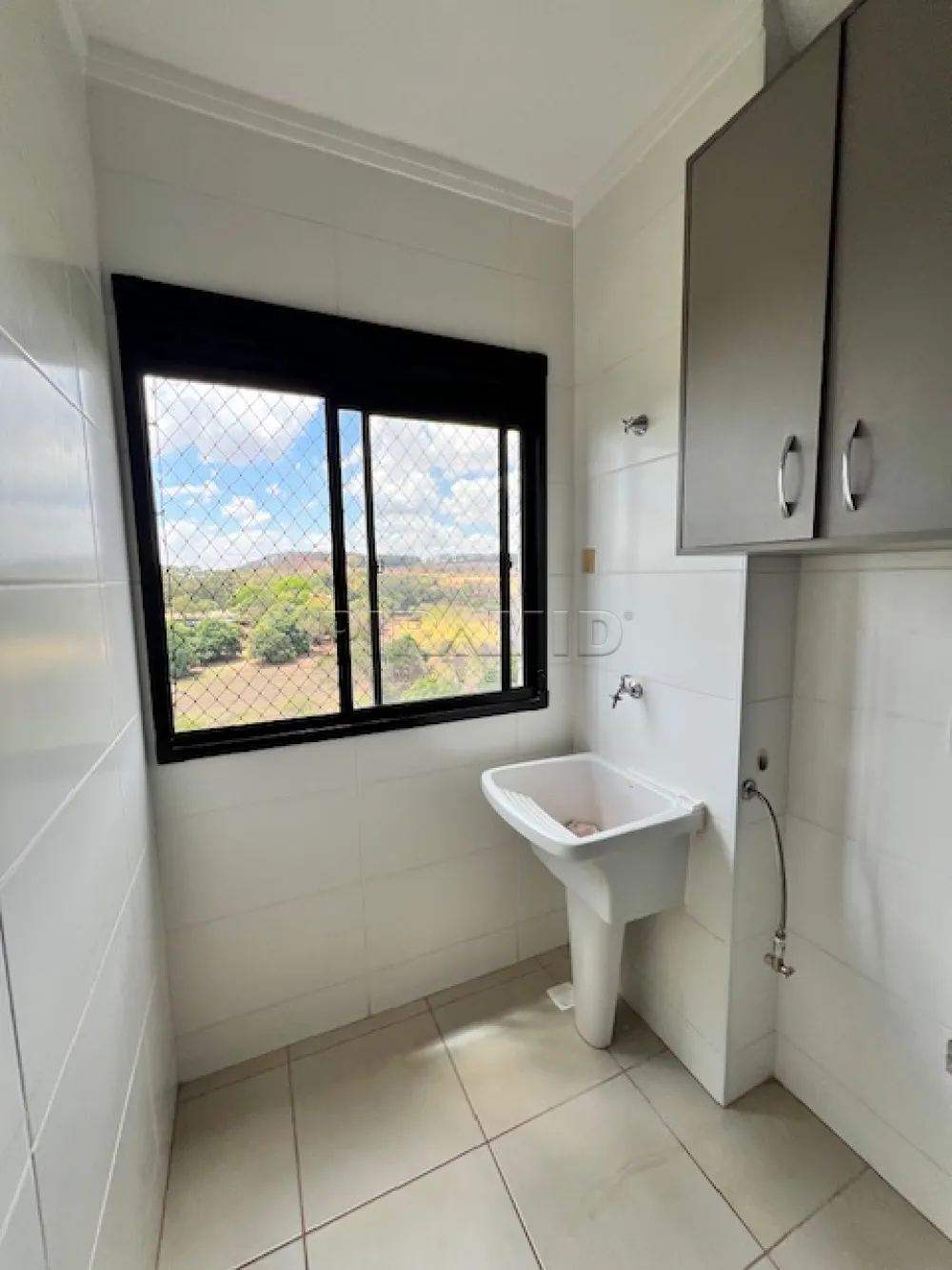 Alugar Apartamento / Padr&atilde;o em Ribeir&atilde;o Preto R$ 1.600,00 - Foto 11