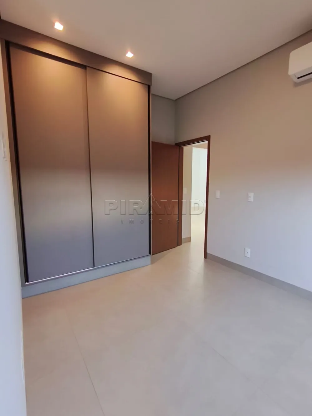 Comprar Casa / Condom&iacute;nio em Ribeir&atilde;o Preto R$ 1.250.000,00 - Foto 31