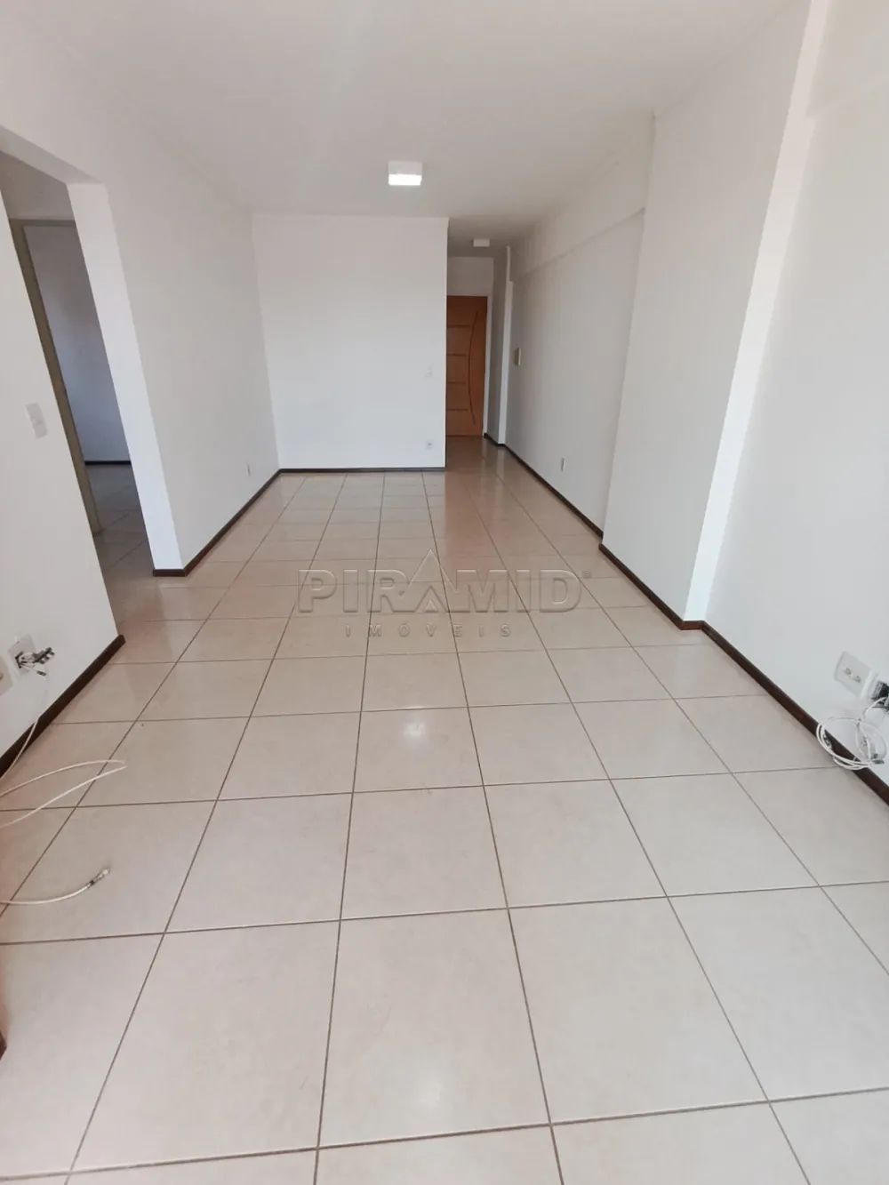 Alugar Apartamento / Padr&atilde;o em Ribeir&atilde;o Preto R$ 2.500,00 - Foto 3