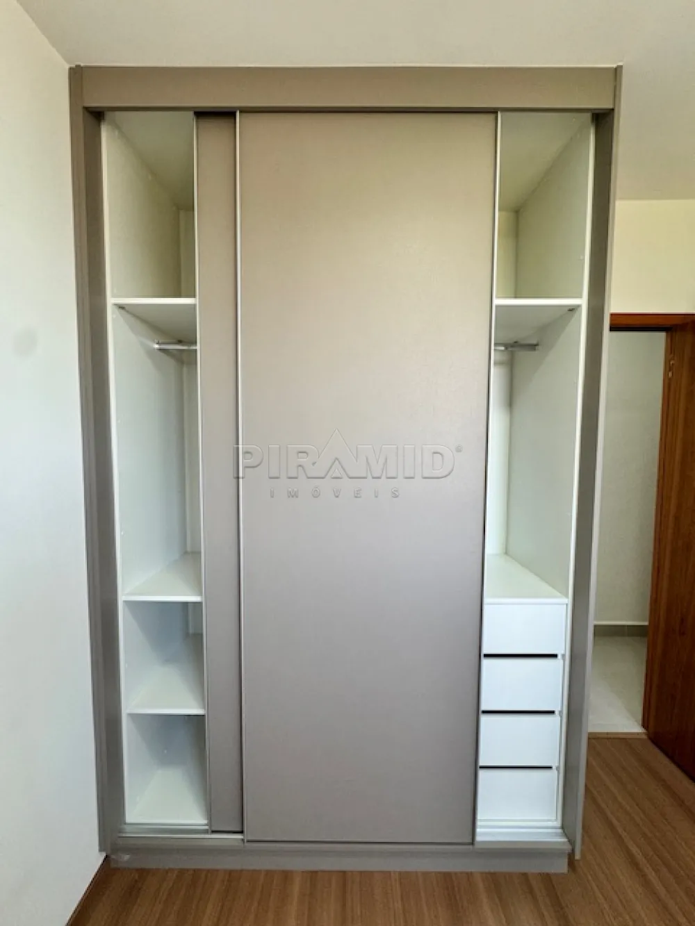 Alugar Apartamento / Padrão em Ribeirão Preto R$ 1.950,00 - Foto 11