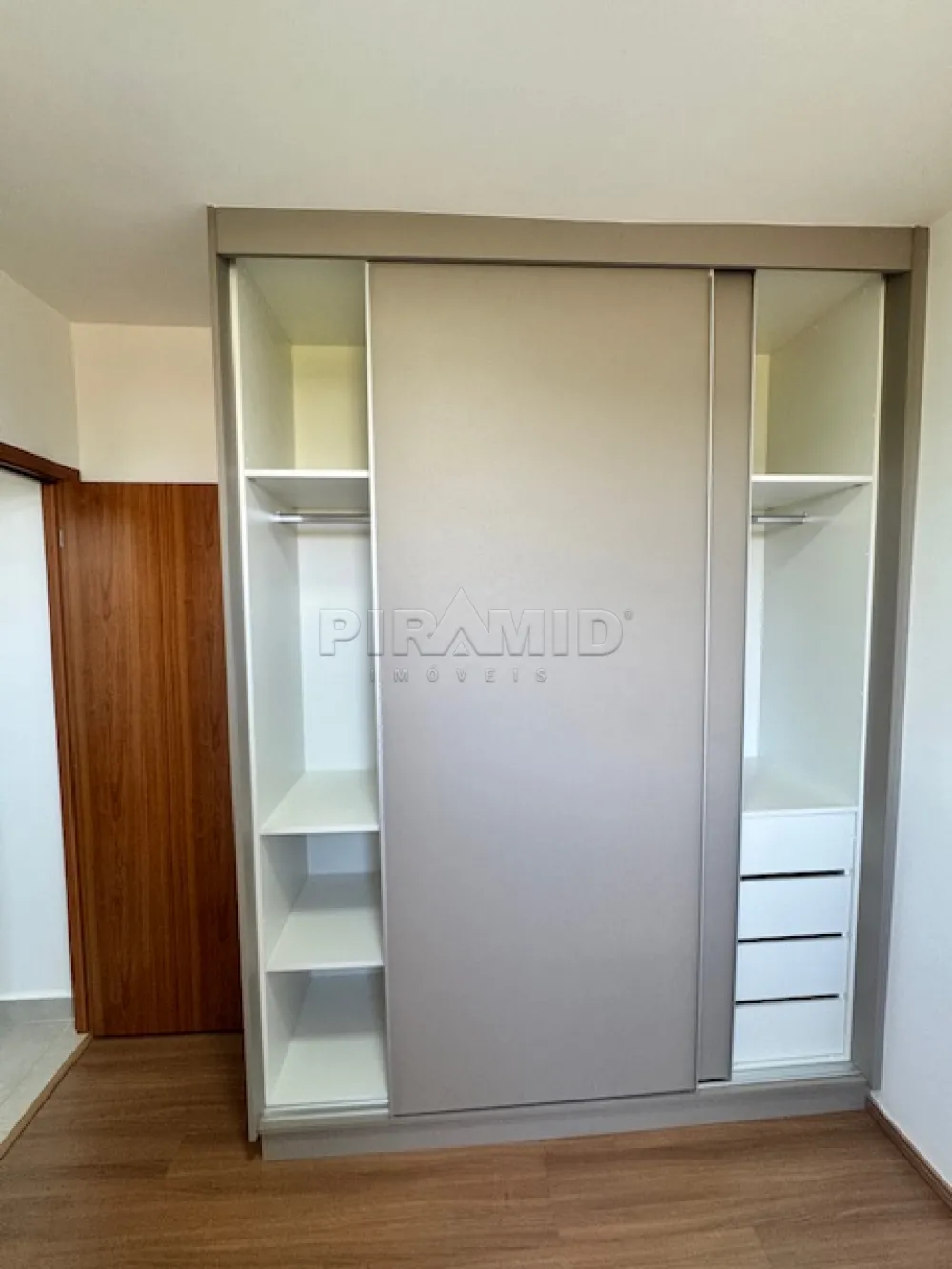 Alugar Apartamento / Padrão em Ribeirão Preto R$ 1.950,00 - Foto 14