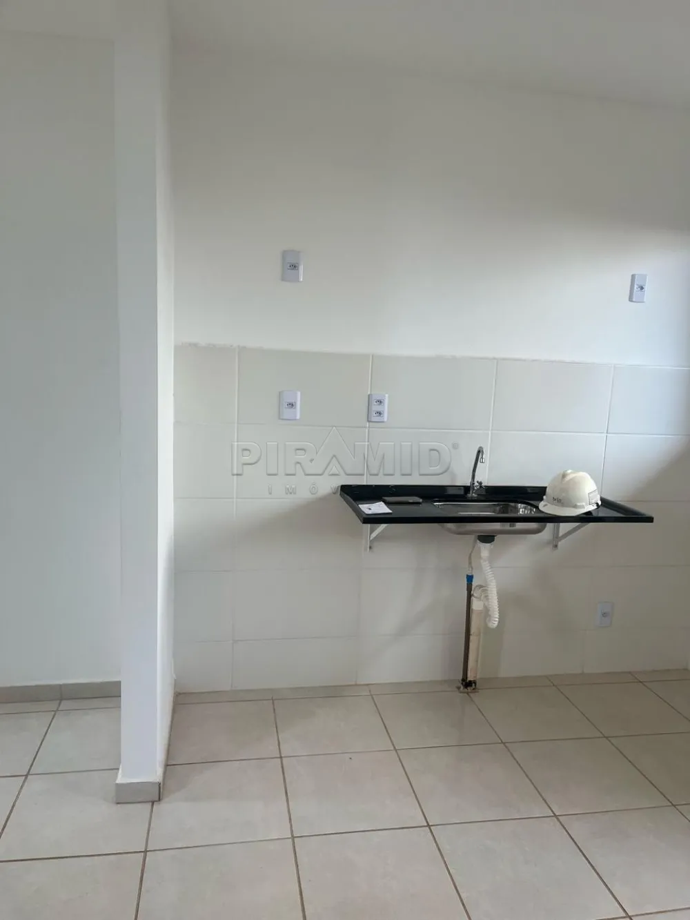 Alugar Casa / Condomínio em Ribeirão Preto R$ 1.300,00 - Foto 5