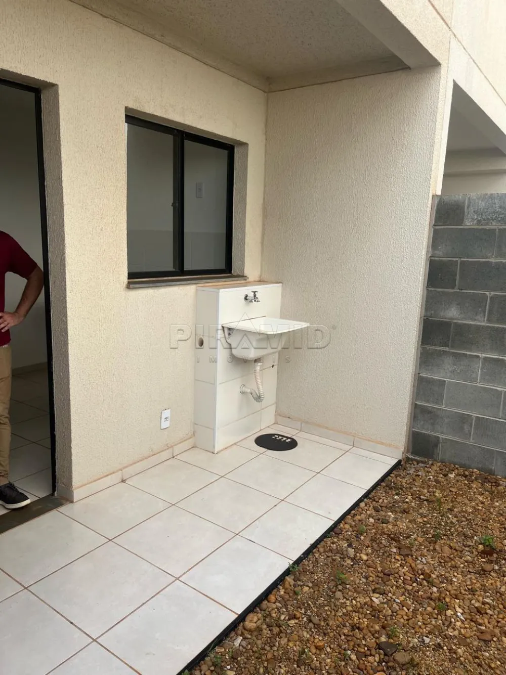Alugar Casa / Condomínio em Ribeirão Preto R$ 1.300,00 - Foto 6