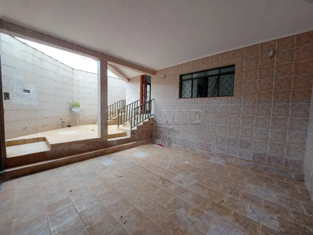 Alugar Casa / Padrão em Ribeirão Preto R$ 2.500,00 - Foto 2