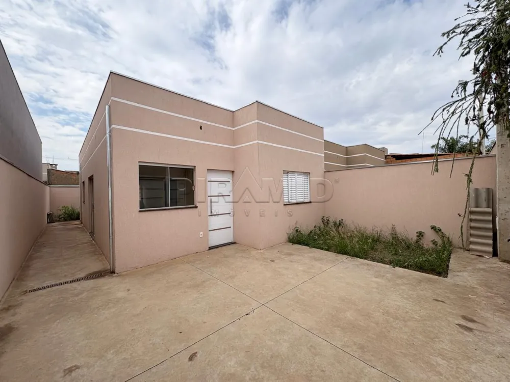 Alugar Casa / Padrão em Ribeirão Preto R$ 2.000,00 - Foto 1