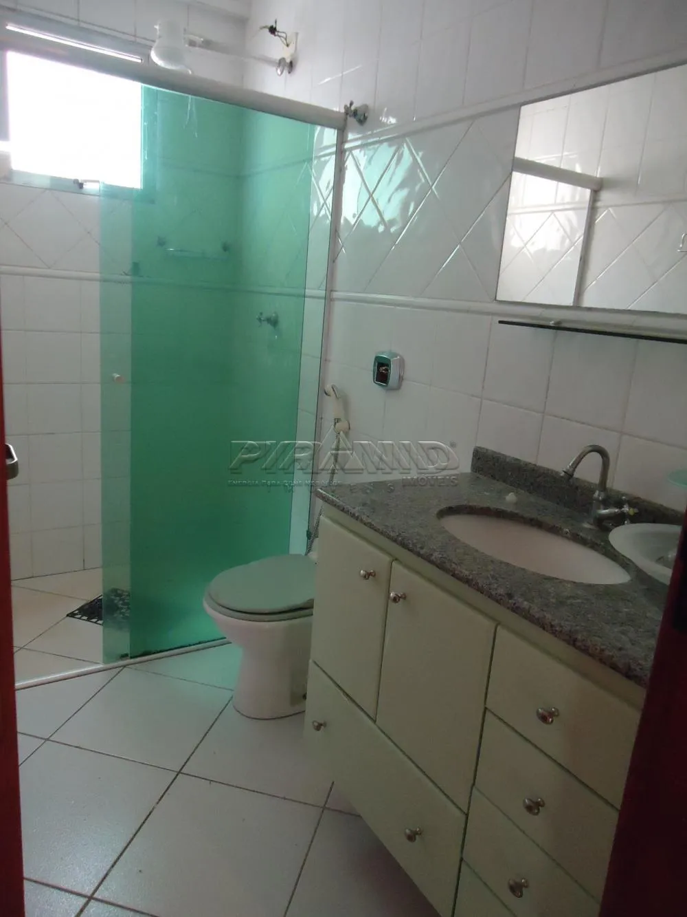 Alugar Apartamento / Padr&atilde;o em Ribeir&atilde;o Preto R$ 880,00 - Foto 5