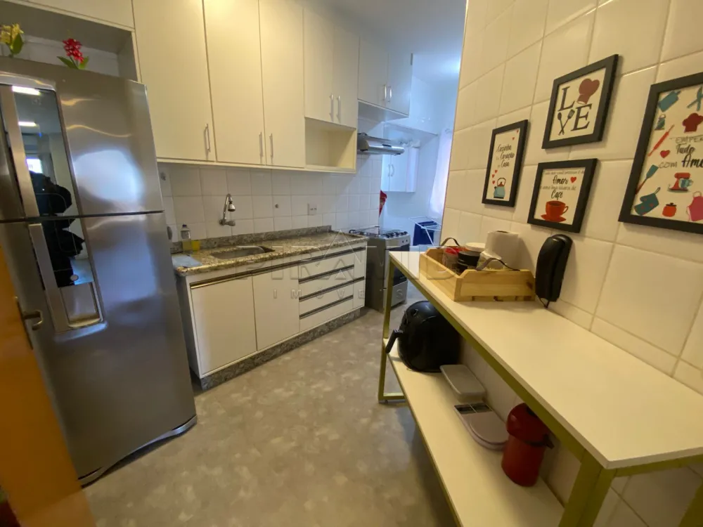 Alugar Apartamento / Padr&atilde;o em Ribeir&atilde;o Preto R$ 2.200,00 - Foto 14