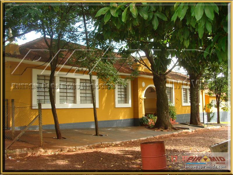 Grupo Escolar Camillo de Mattos - por onde os milhares de educandos passaram na sua formao bsica.