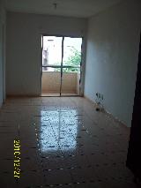 Alugar Apartamento / Padrão em Ribeirão Preto. apenas R$ 700,00