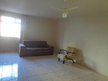 Alugar Apartamento / Padrão em Ribeirão Preto. apenas R$ 530,00