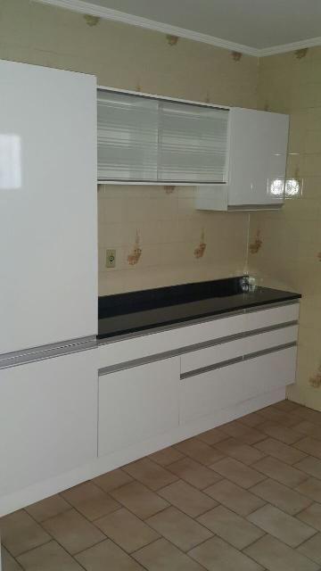 Alugar Apartamento / Padrão em Ribeirão Preto. apenas R$ 1.100,00