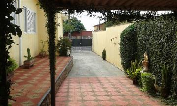 Alugar Casa / Padrão em Ribeirão Preto. apenas R$ 1.600.000,00