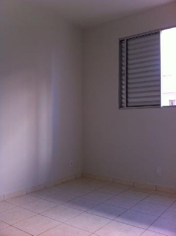 Alugar Apartamento / Padrão em Ribeirão Preto. apenas R$ 450,00