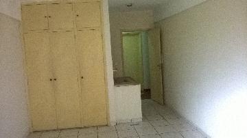Alugar Apartamento / Padrão em Ribeirão Preto. apenas R$ 385,00