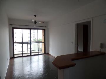 Alugar Apartamento / Padrão em Ribeirão Preto. apenas R$ 900,00