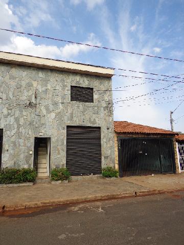 Alugar Casa / Padrão em Ribeirão Preto. apenas R$ 600,00