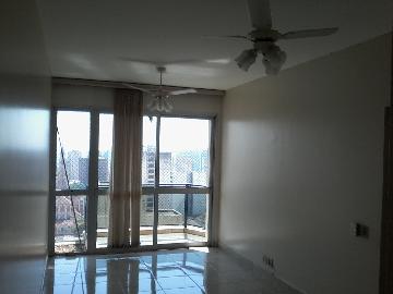 Alugar Apartamento / Padrão em Ribeirão Preto. apenas R$ 700,00