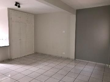Alugar Apartamento / Kitchnet em Ribeirão Preto. apenas R$ 490,00