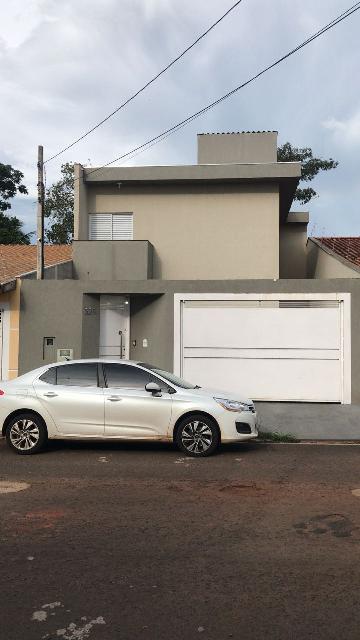 Alugar Casa / Padrão em Ribeirão Preto. apenas R$ 670.000,00