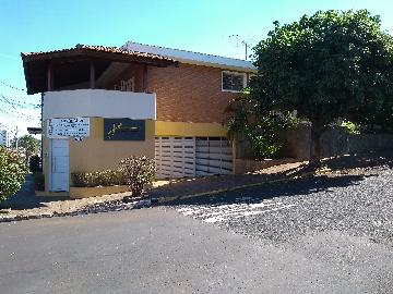 Alugar Casa / Padrão em Ribeirão Preto. apenas R$ 900.000,00