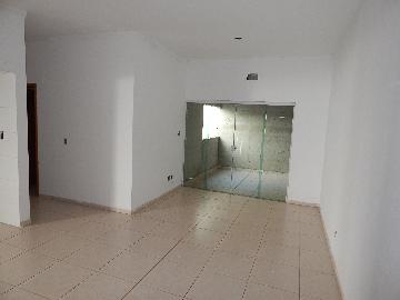 Alugar Apartamento / Padrão em Ribeirão Preto. apenas R$ 1.300,00