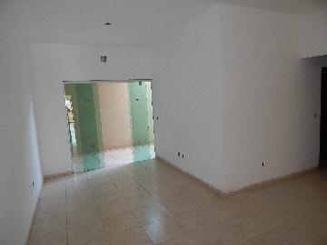 Alugar Apartamento / Padrão em Ribeirão Preto. apenas R$ 900,00