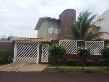 Alugar Casa / Padrão em Ribeirão Preto. apenas R$ 3.500,00