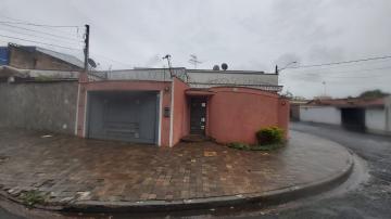Alugar Casa / Padrão em Ribeirão Preto. apenas R$ 1.900,00