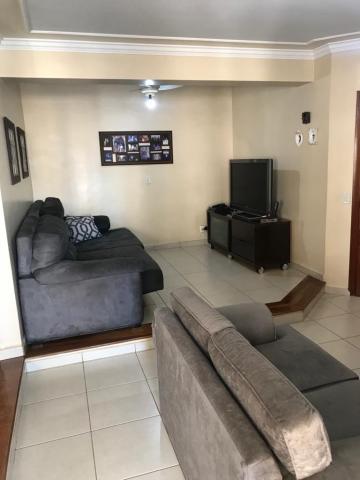 Alugar Apartamento / Padrão em Ribeirão Preto. apenas R$ 590.000,00