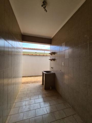 Alugar Casa / Padrão em Ribeirão Preto R$ 1.600,00 - Foto 12 Alugar Casa / Padrão em Ribeirão Preto R$ 1.600,00 - Foto 12