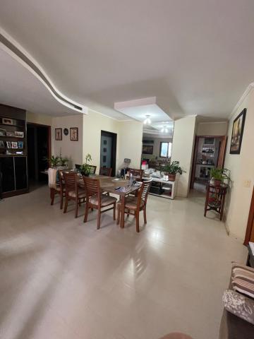 Alugar Apartamento / Padrão em Ribeirão Preto. apenas R$ 590.000,00
