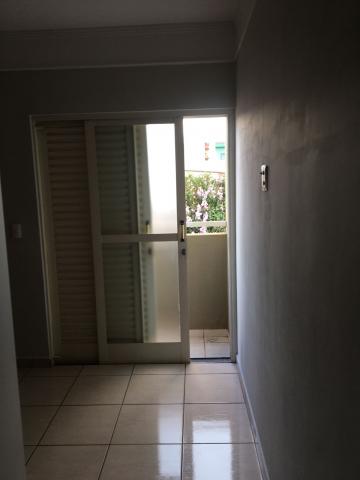 Alugar Apartamento / Padrão em Ribeirão Preto. apenas R$ 172.000,00